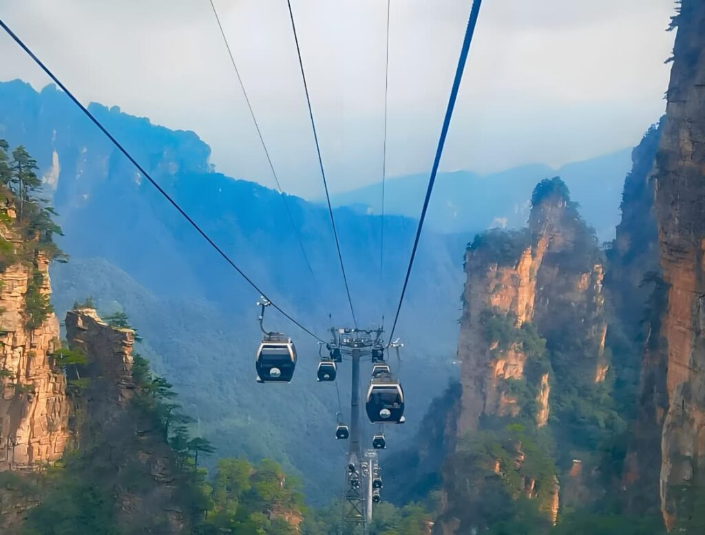 Route to the top of Tianmen Mountain in Zhangjiajie