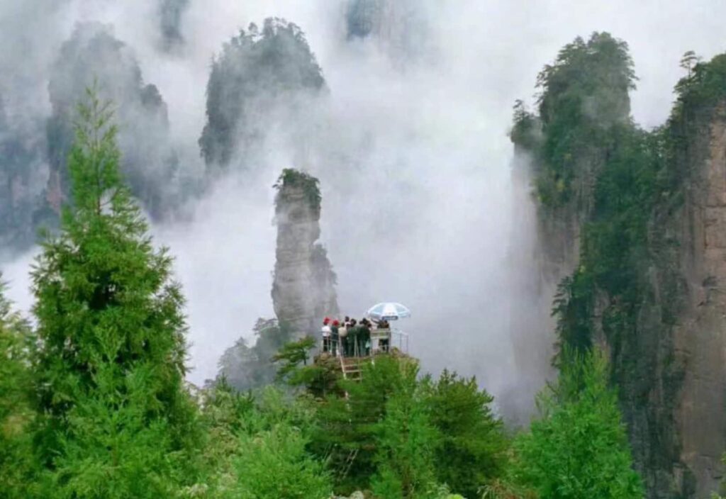 Huangshizhai in Zhangjiajie National Forest Park, one of the best spots for stargazing in the entire western Hunan region.