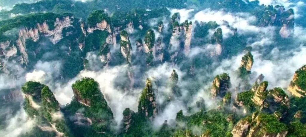Geomorphological features of Huangshizhai
