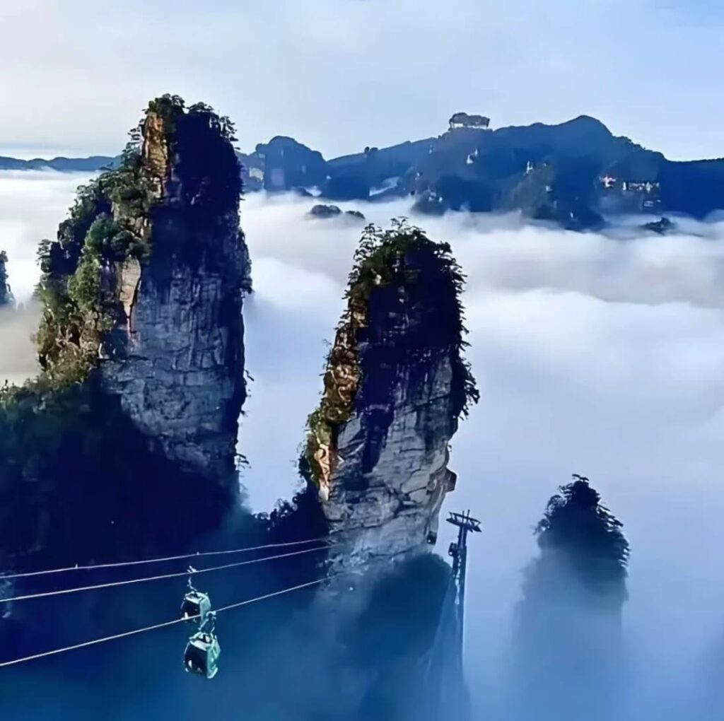 Scenic Characteristics of Huangshizhai