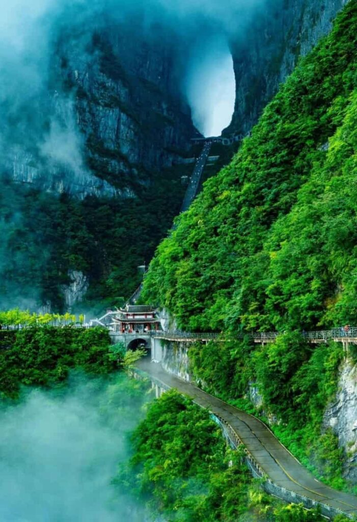 What to pay attention to Tianmen Cave tour