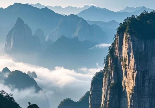 Zhangjiajie Suoxi Valley