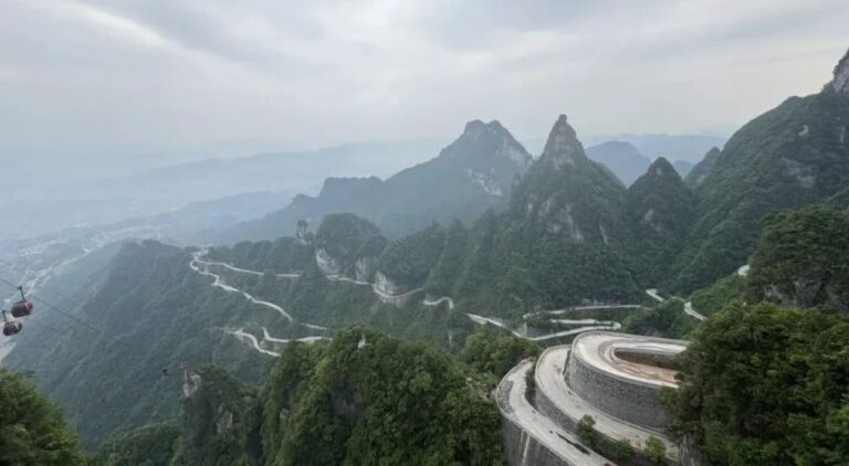Exploring Zhangjiajie’s Binlang Valley and Jia’er Gorge