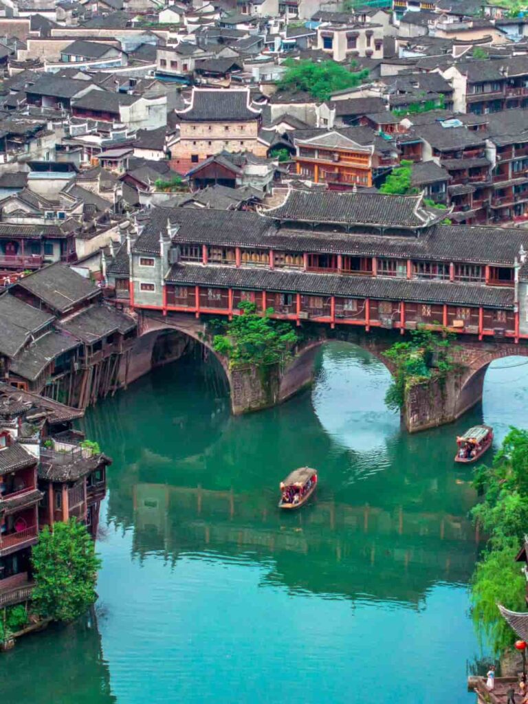 When is the best time to visit Fenghuang Ancient City?