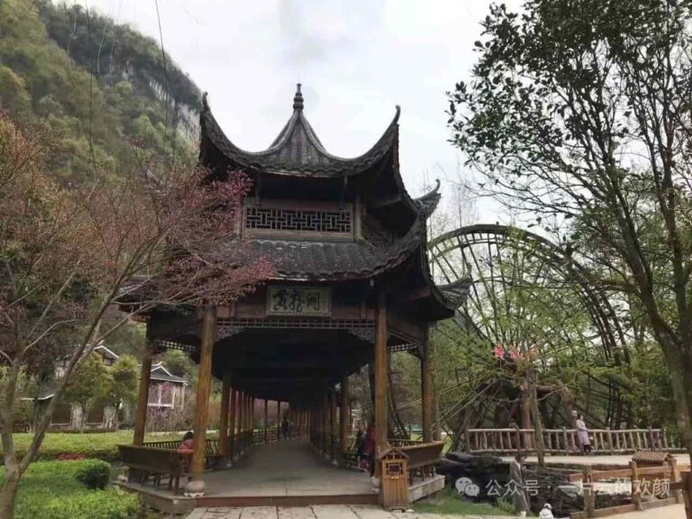 How long does it take to hike Zhangjiajie?
